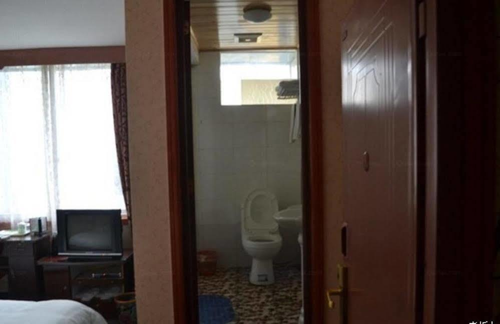 Zhengfu Caotang Decent Inn Chengdu Buitenkant foto